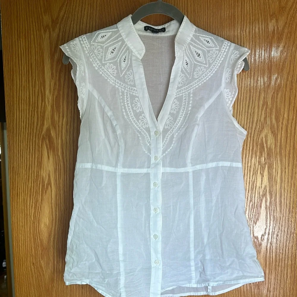 Express: Excellent condition. - Picture 1 of 4